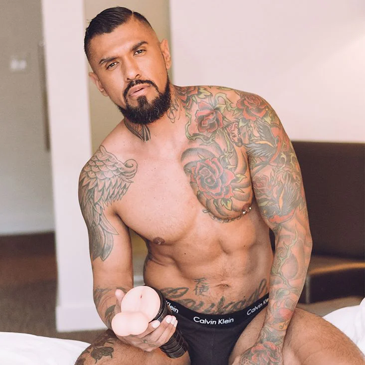 Мастурбатор-попка Fleshlight FleshSack з мошонкою - Зображення 2