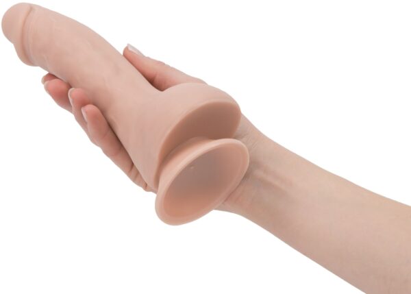Вигнутий фалоімітатор на присосці ADDICTION — BRAD 7,5″ Dildo With Balls, Beige - Зображення 4