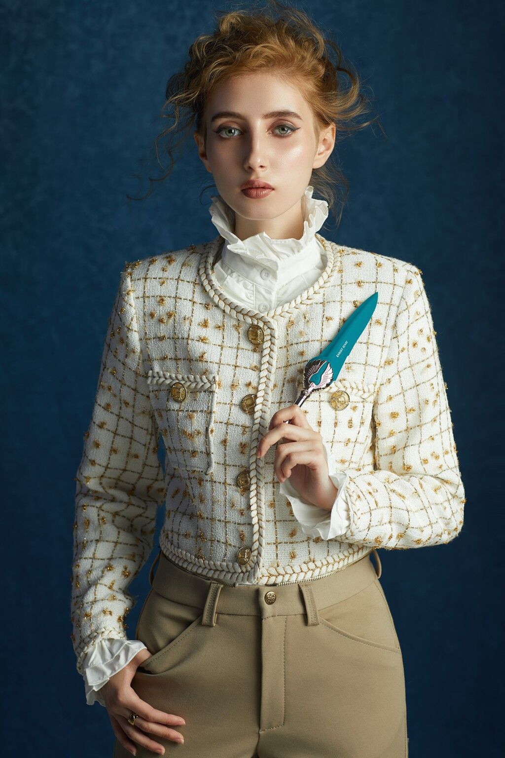 Вібратор Knight Jenay FLOWERS & SWORD із маскою та стрічкою