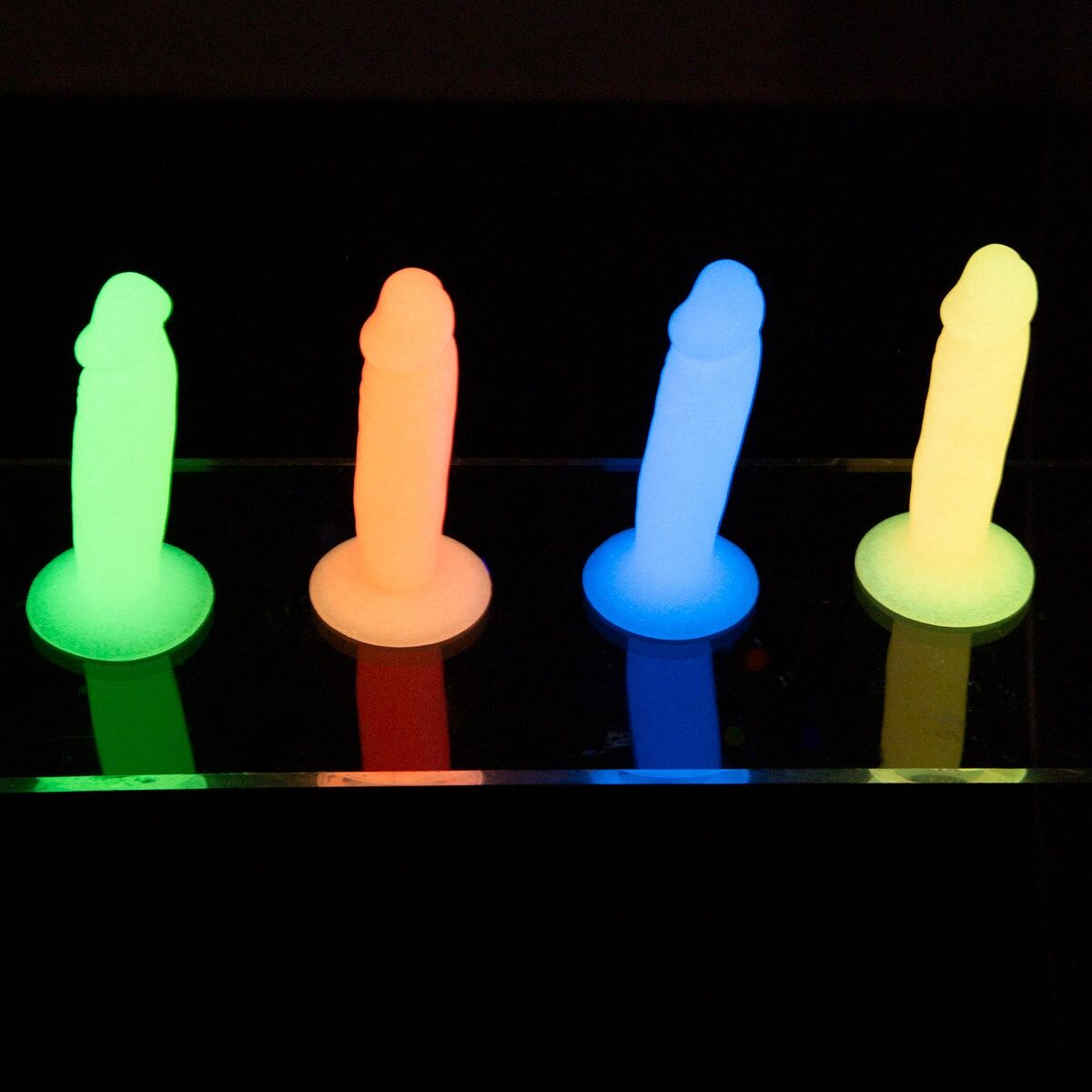 Набір мініатюрних фалоімітаторів ADDICTION Silly Willy Glow 12 шт
