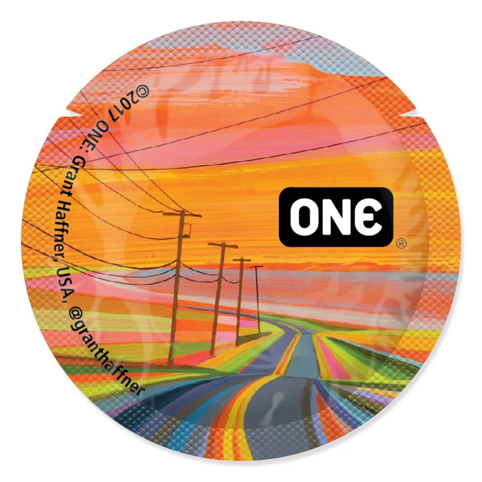 Набір презервативів ONE Classic Select Artist Collection, 100 шт, зі змазкою, паковання-тубус - Зображення 4