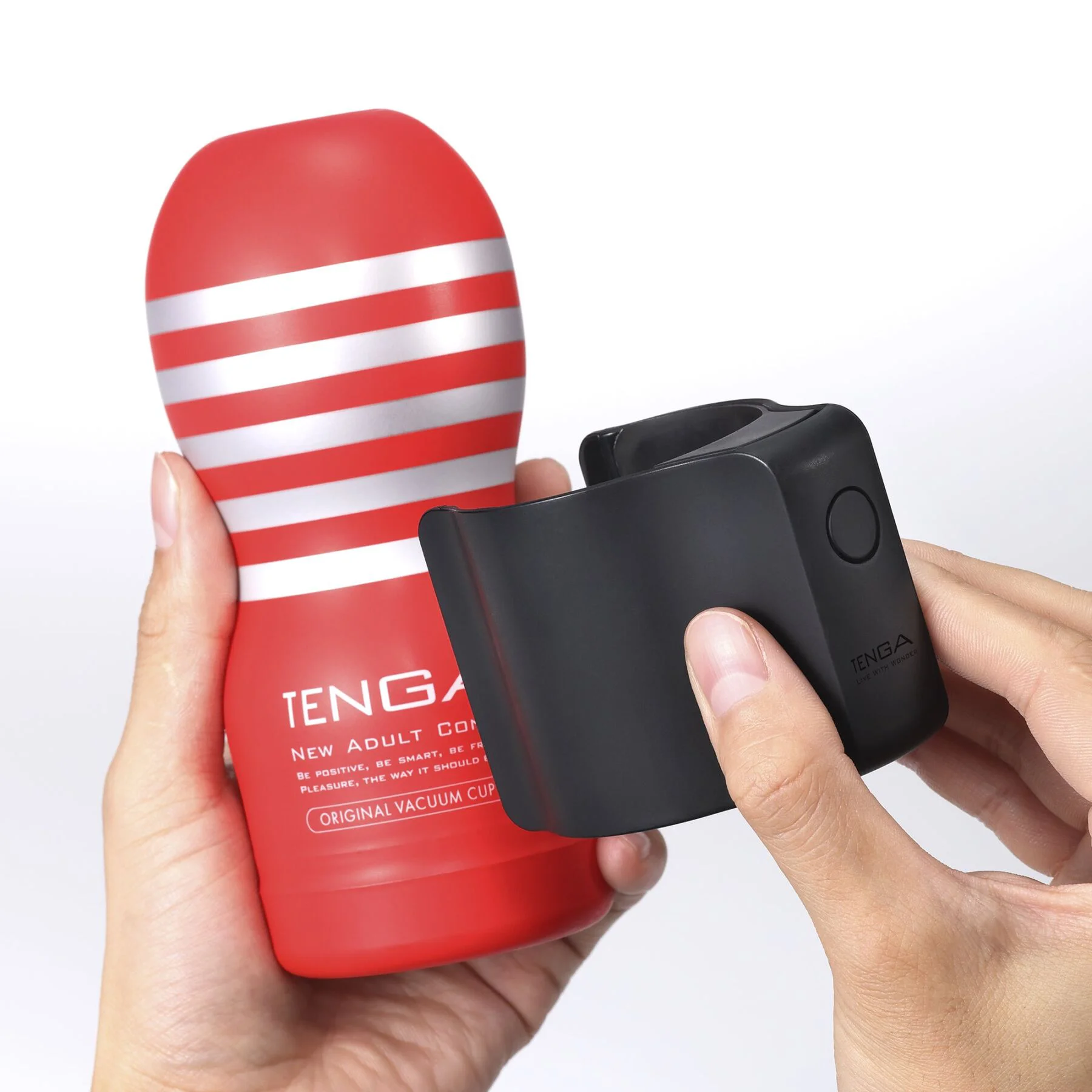 Вібронасадка Tenga CUP VIBRATOR з 7 режимами та 2 мастурбаторами