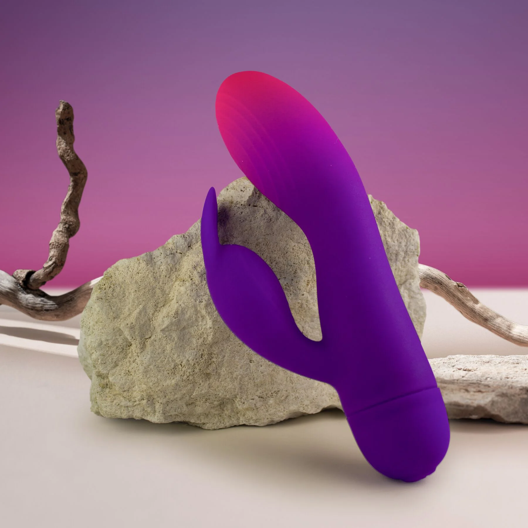 Естетичний вібратор-кролик Rocks Off Glo Girl з 10 режимами