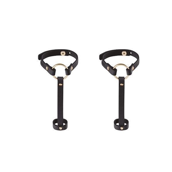Пара браслетів на зап'ясті і палець Bijoux Indiscrets MAZE Hand Bracelet Harness Black, екошкіра - Зображення 3
