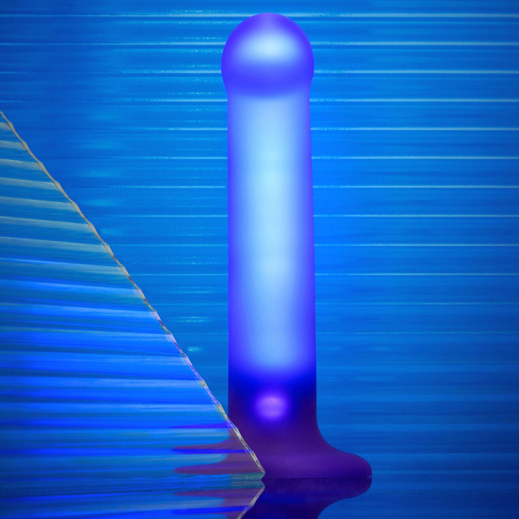 Світлодіодне дилдо Strap-On-Me Glow LED Purple - M