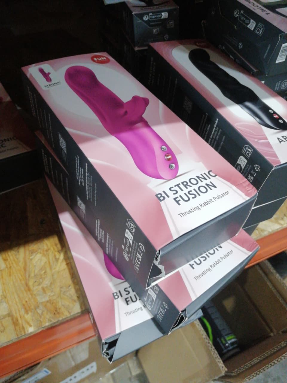 Пульсатор з вібрацією кліторального відростка Fun Factory BI STRONIC FUSION Magenta (м'яте паковання!!!)